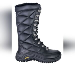 Ugg Kintla lace-up Quilted Waterproof Boots Size 6